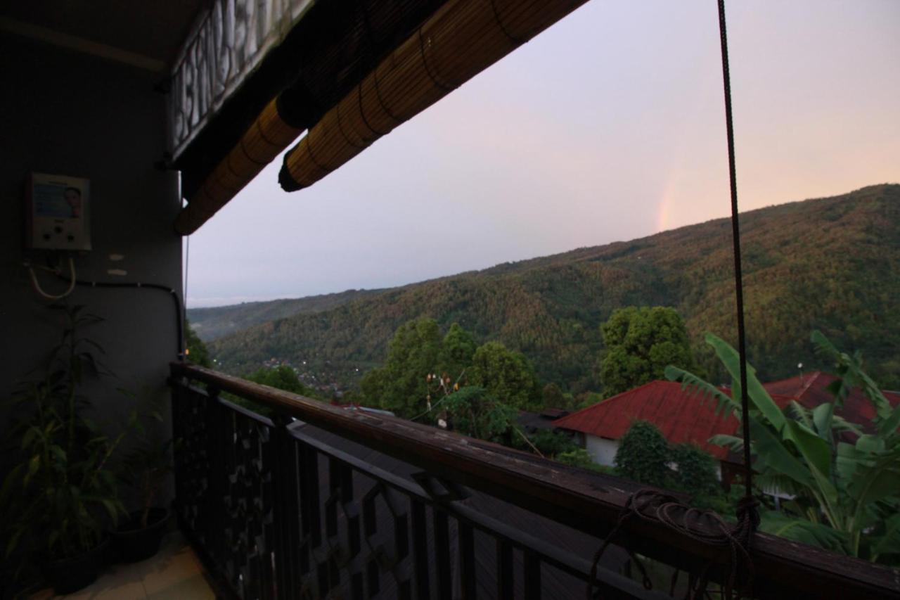 Dong Paloh Hostel Munduk Exteriér fotografie